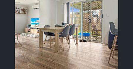 Welcome to 31 Waterside Way Eli Waters QLD 4655 - Photo 3