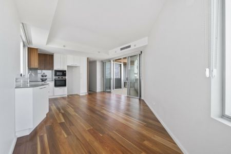 Versatile Floor Plan - Photo 2