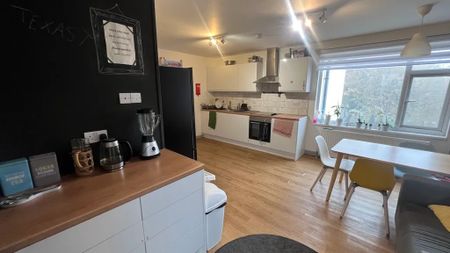 Room in a Shared House, Fairleigh, S2 - Photo 5