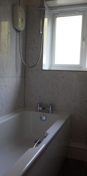 1 bedroom Flat To Let - Photo 1