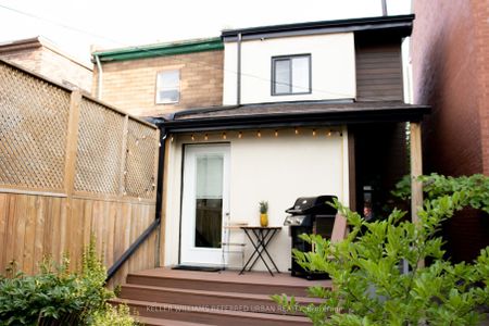 For Lease - 2480 St Clair Avenue, Toronto, Ontario - Photo 4