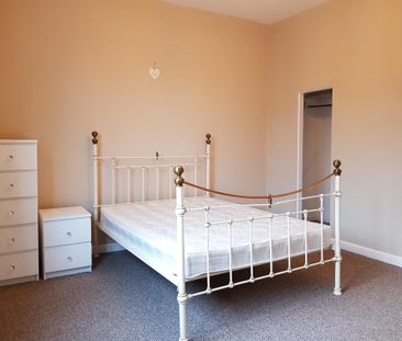 Ashton Road, Castleford - Photo 6