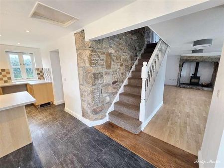 Botallack, St. Just, TR19 - Photo 2