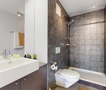 Cherchez-vous un logement moderne dans un quartier tranquille ? - Photo 4