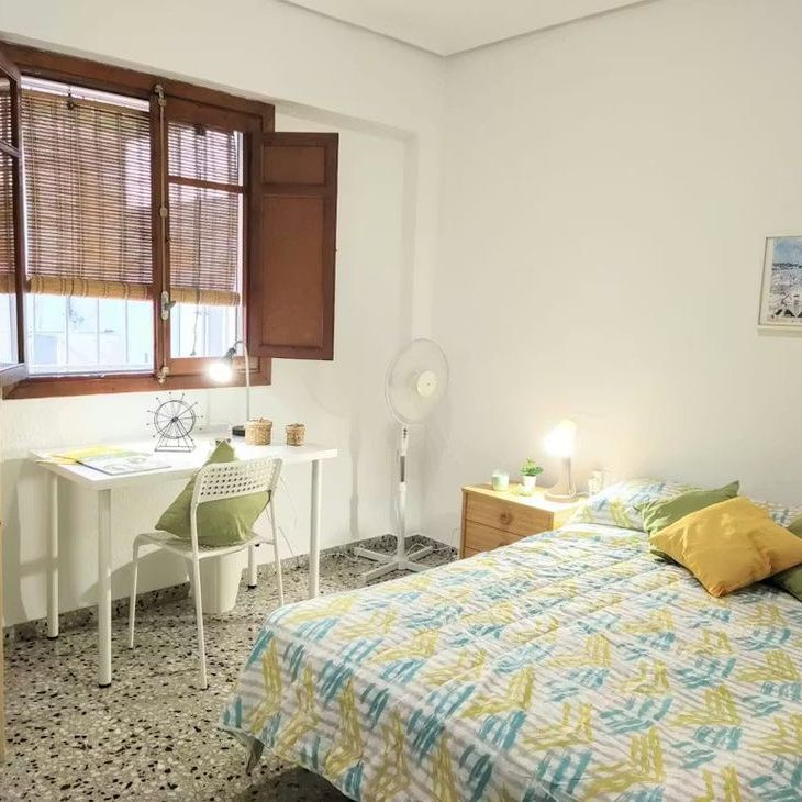 Carrer Miguel Hernández, Paterna, Valencian Community 46980 - Photo 1