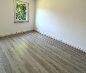 Sanierte Erdgeschosswohnung, bald verfügbar. - Photo 5