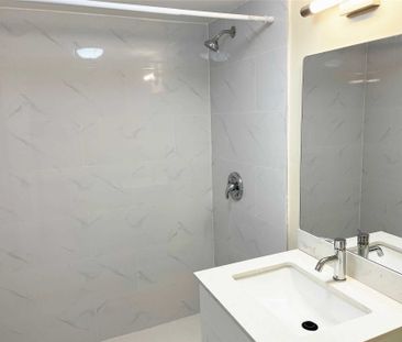 For Lease - 4 Gatsby Square, Brampton, Ontario - Photo 4