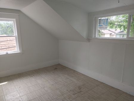 1159 Robinson St, Regina - Photo 3