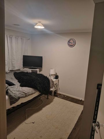 Clyde North - Photo 4