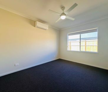 Great family home at Greenbank with every convenience you need - Photo 1