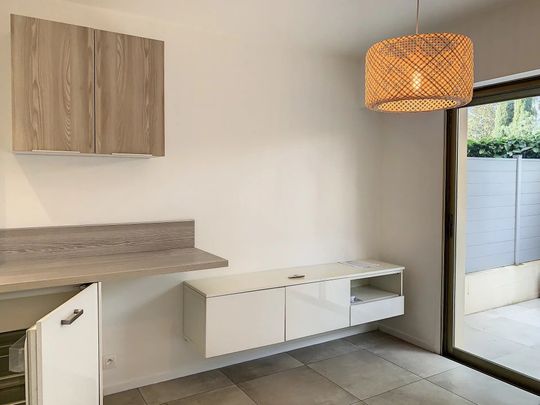 Location Appartement 1 pièce 17m² CANNES 06400 - Photo 1