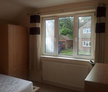 3 bedroom semi-detached house to rent - Photo 6