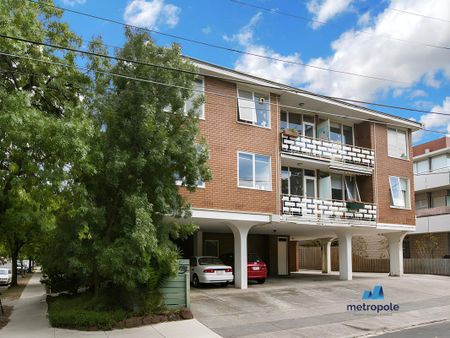 1/56 Tennyson Street, ELWOOD, VIC - Photo 3