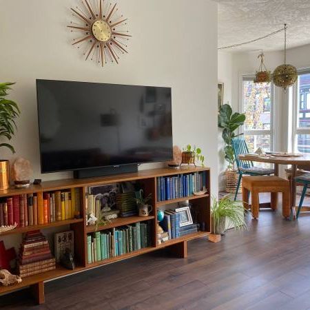 Top floor downtown apartment - Photo 1