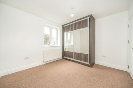 Kavsan Place, Cranford, TW5 - Photo 5