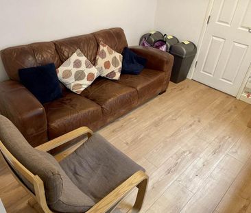4 bedroom house to rent - Photo 2