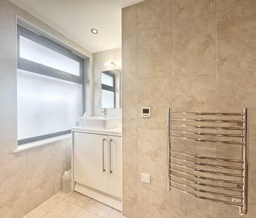 2 Bedroom Apartment, Rothesay Avenue, London - Photo 5