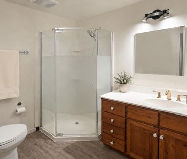 For Lease - 27 ELMHURST Crescent, Guelph, Ontario - Photo 6