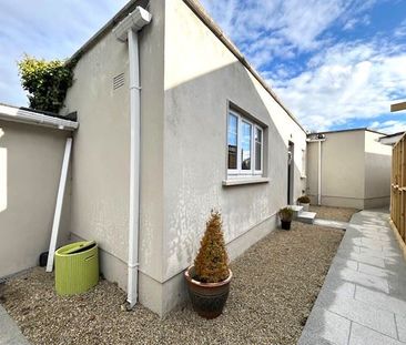 Larkspur, Newcastle, Co. Dublin - Photo 5