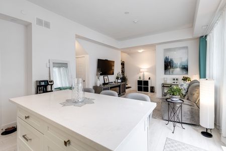 For Lease - 331 Broward Way Unit# 130, Innisfil, Ontario - Photo 4