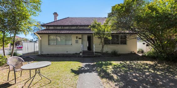 Cozy room in a convenient Croydon location - Photo 3