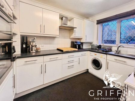 London Road, Grays, RM17 - Photo 5