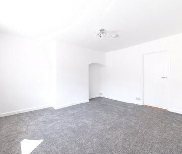 3 bedroom end of terrace house to rent - Photo 1