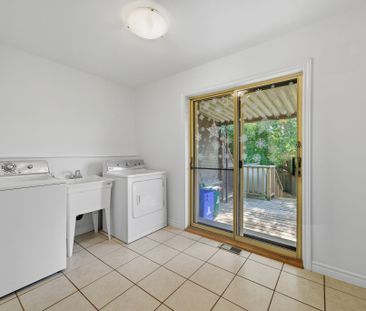 For Lease - 713 Burns Street Unit# Main, Whitby, Ontario - Photo 2