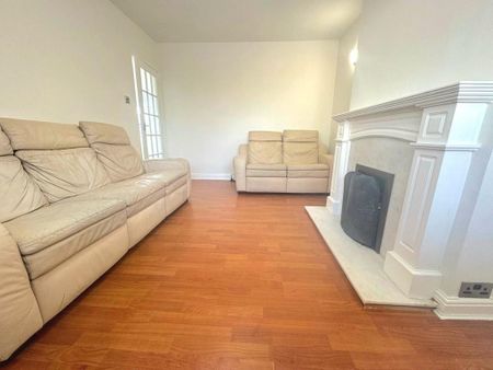 2 bedroom maisonette to rent - Photo 2