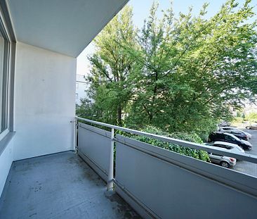 VERMIETET Helle 2-Zimmerwohnung mit Balkon in Köln-Pesch - Photo 1