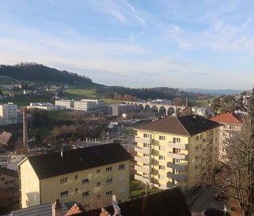 Grosszügige 2.5-Zimmer-Wohnung in der Altstadt von Herisau - Photo 1