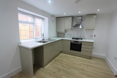 2 bedroom apartment to rent - Photo 4