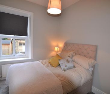 3 bedroom end of terrace house to rent - Photo 5