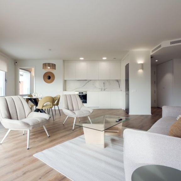 3 room luxury Flat for rent in Barcelona, Spain - Photo 1