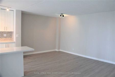 1 Aberfoyle Crescent #1109 - Photo 2