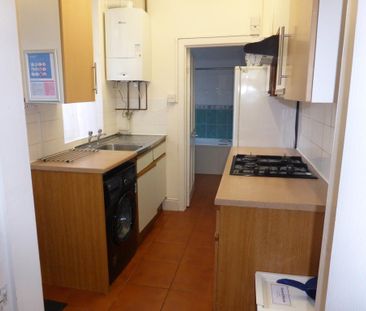 3 bedroom terraced house to rent - Photo 3