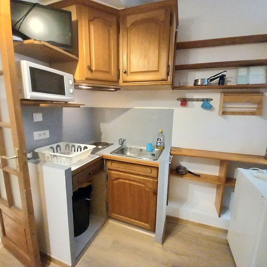 AIX CENTRE RUE MIGNET APPARTEMENT T1 MEUBLE, - Photo 1
