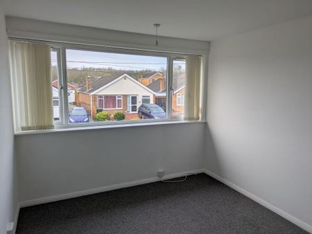 3 bedroom semi-detached house to rent - Photo 4