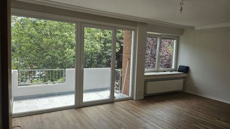 Erstbezug nach Modernisierung: ruhige 84 m²-Wohnung mit Balkon und Gartenmitnutzung - Photo 2