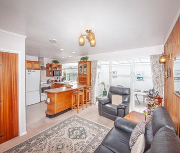 27 Cranwell Street, Churton Park - Photo 5