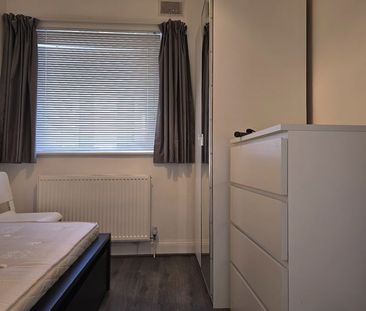Room in a Shared House, Walrond Avenue, HA9 - Photo 6