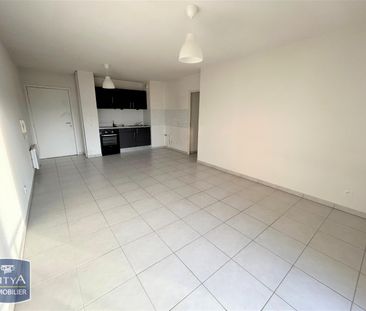 Location Appartement 3 pièces 61m² ARLES 13200 - Photo 5