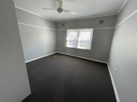 Renovated 3-Bedroom Home in the Heart of Wallsend - Photo 5