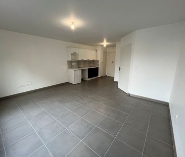 Location Appartement 1 pièce 32m² LUCE 28110 - Photo 2
