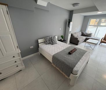 Studio to rent - Photo 4