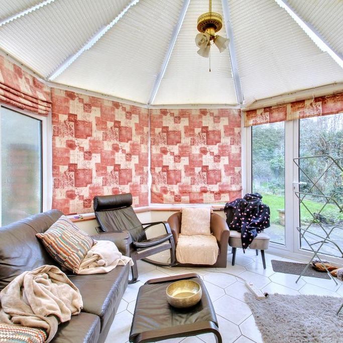 5 bedroom semi-detached house to rent - Photo 1