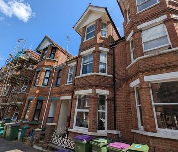 3 bedroom terraced house to rent - Photo 4