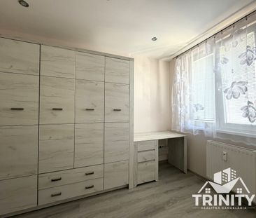 Na prenájom kompletne zariadený 3-izbový byt s balkónom v meste Nov... - Photo 6