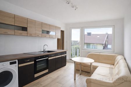 3 pok. + 2 balkony, w domku jednorodzinnym - Zdjęcie 4