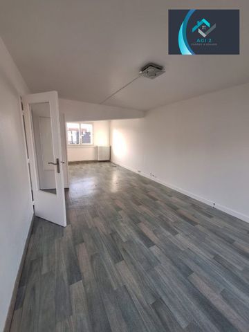 Appartement T4 en centre ville avec balcon - Photo 3